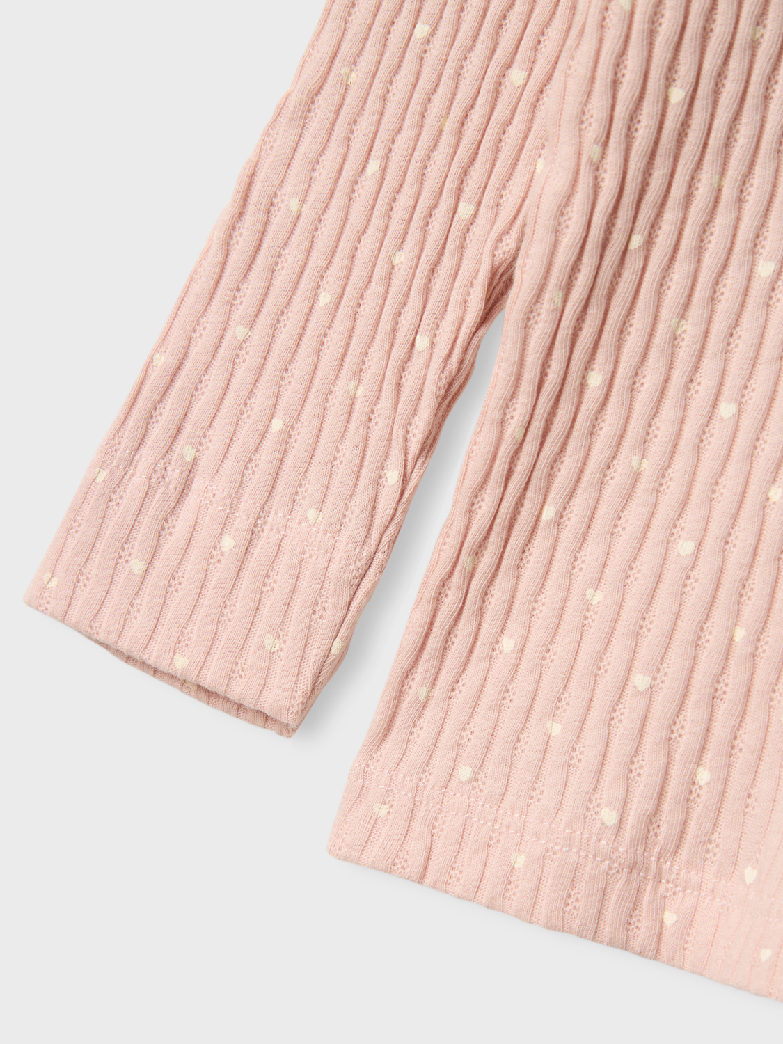 model_shot-front_full